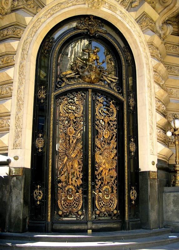 Cover Image of История дверей в архитектуре Балашова